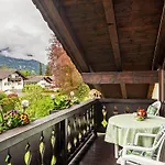 Aurikel Apartman