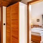 Apartman Aurikel *