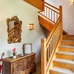 Aurikel Apartman